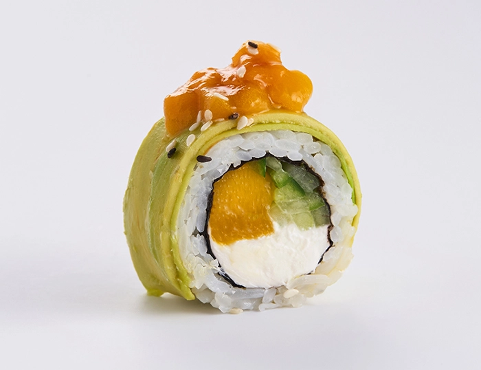 Ролл Филадельфия с манго и авокадо (8 шт)