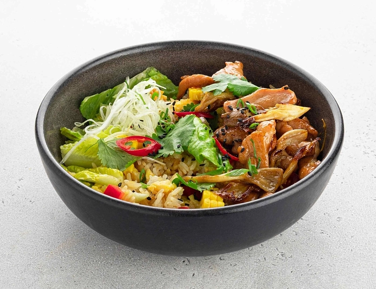 Рис жареный с курицей